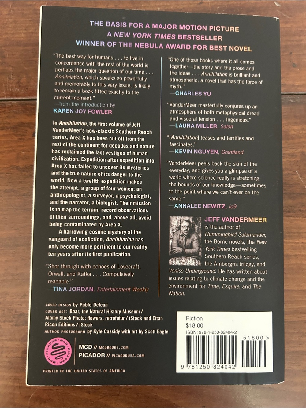 Annihilation by Jeff VanderMeer - Picture 2 of 2